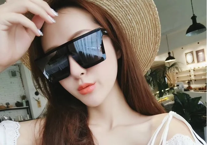 

Fashion Transparent Big Frame Square Oversize Sunglasses Oversized Women Rivet