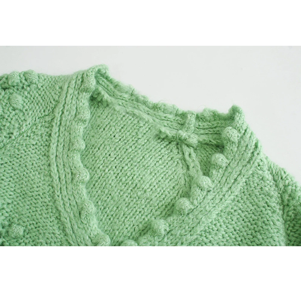 

Fashion V Neck Cardigan Sweaters Hollow Out Knitting Green Lantern Sleeve Sweaters Korean Style Female Women Clothing VD1688