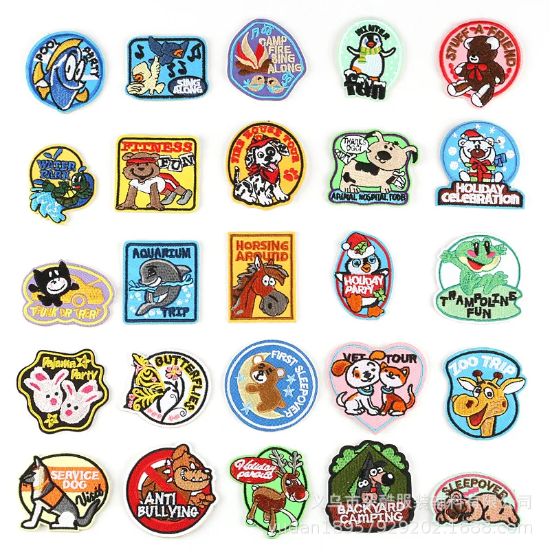 

25pcs/lot Luxury Anime Embroidery Patch Iron Cartoon Animal Dog Letter Fun Strange Things Clothing Accessories