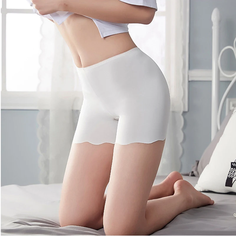 Трусы женские из ледяного шелка тонкие штаны большого размера не оставляют