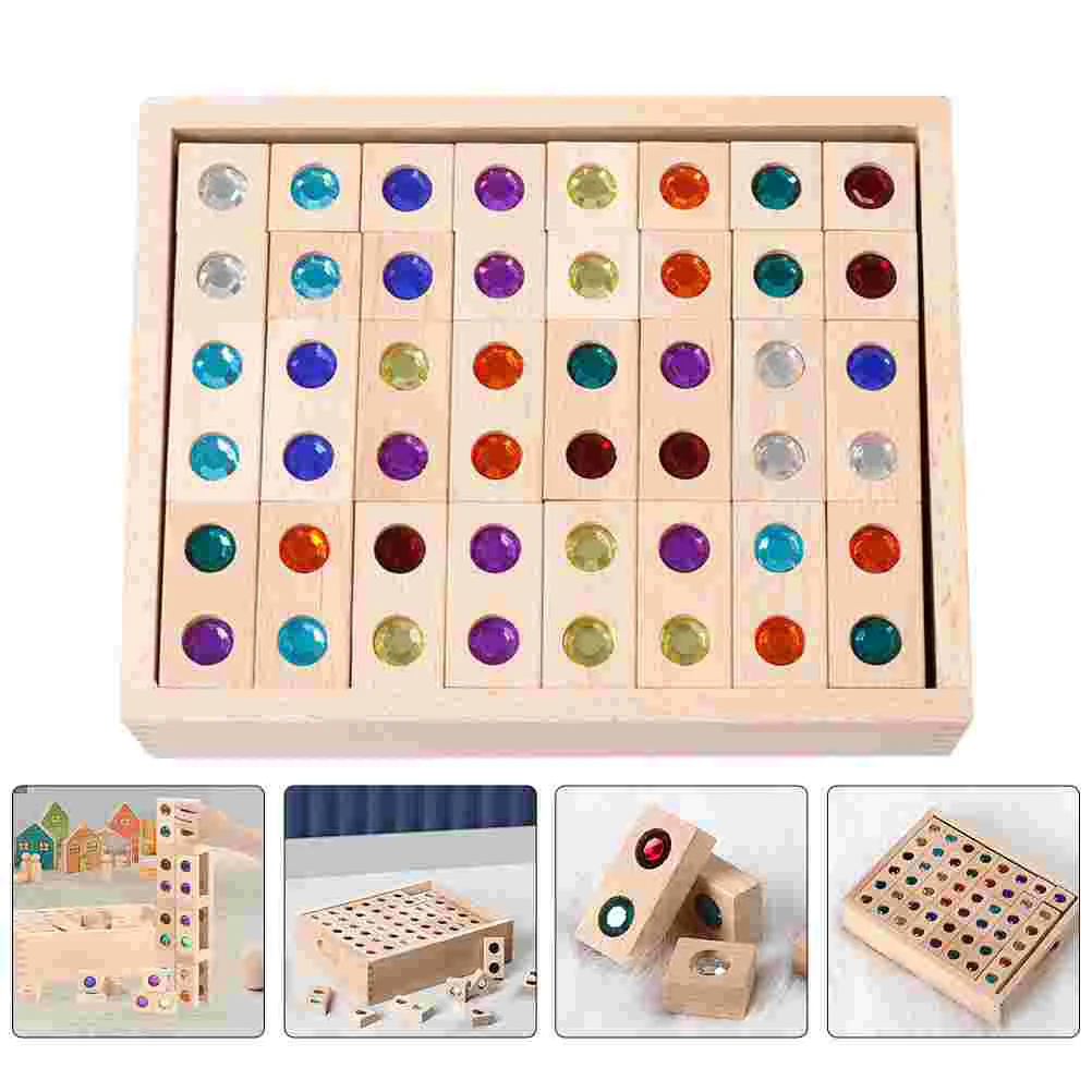 

1 Набор деревянных детских строительных блоков