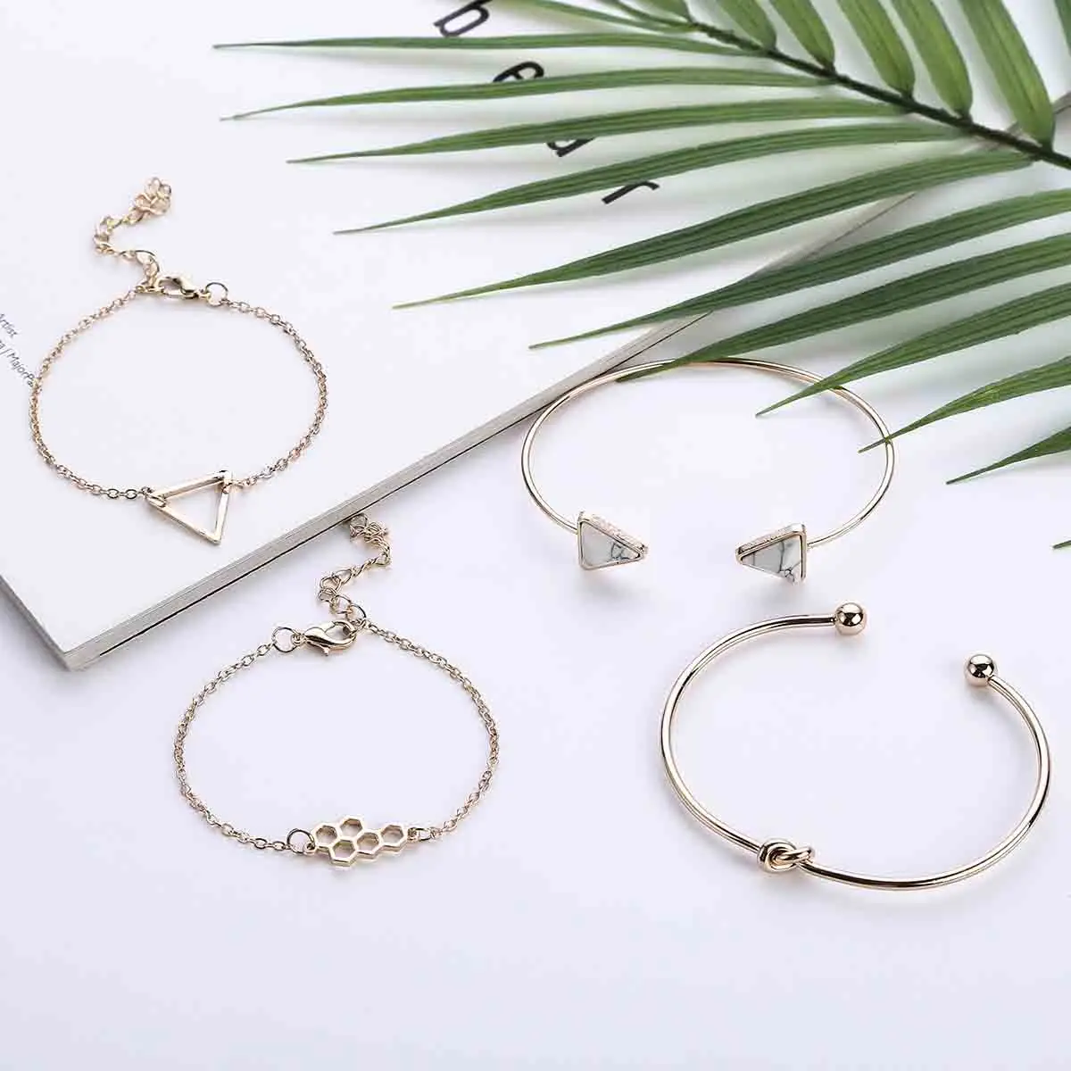 

2021 New Tide Restoring Ancient Ways Is Contracted Wind Lady Bracelet Set Fashion Bracelets Triangle Five Bracelet Accessories