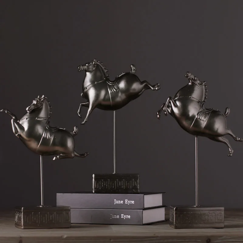 

BUSINESS GIFTS MASCOT LUCKY HORSE SCULPTURE HANDMADE RESIN FIGURINES FOR HOME DECORATION ACCESSORIES TV CABINET DISPLAY ORNAMENT