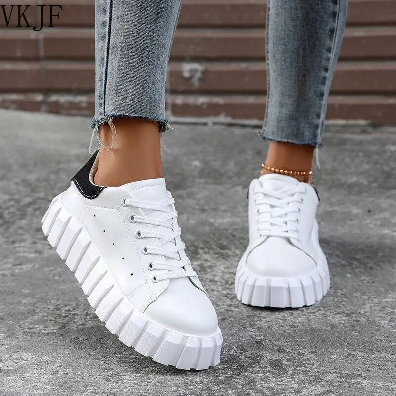 

2021 Fall New Large Size Women's Shoes Flat Bottom Strap White Ladies Casual Shoes Style Shoes for Women Sneakers