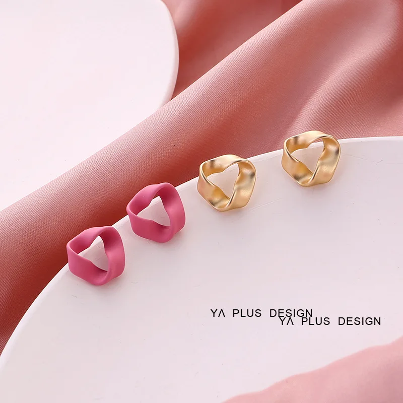 

Korean Fashion Earrings 2021 Fashion Trend Retro Summer Ladies Earrings Gold Clip Earrings Without Ear Holes Gift Jewelry Stud