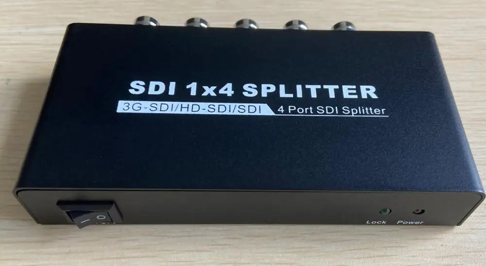 Новый распределитель SDI Splitter 1x4 для расширения поддерживает SD-SDI HD-SDI и 3G-SDI для одновременного вывода на 4 выхода.