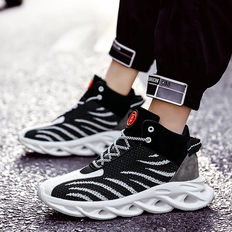 

Fashion Men Running Shoes Sneakers Men Sport Shoes Zapatos De Hombre Men High Top Sneakers Wear-resistant Outdoor Trainers Shoes