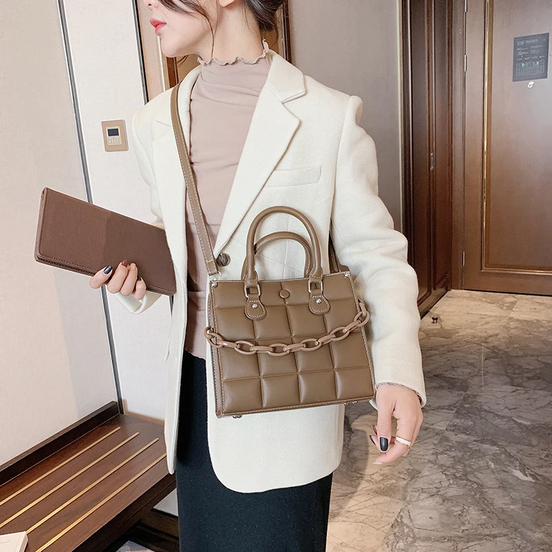 

Luxury Brand women Tote bag 2021 Fashion New High Quality Patent Leather Women's Designer Handbag Lingge Shoulder Messenger Bag