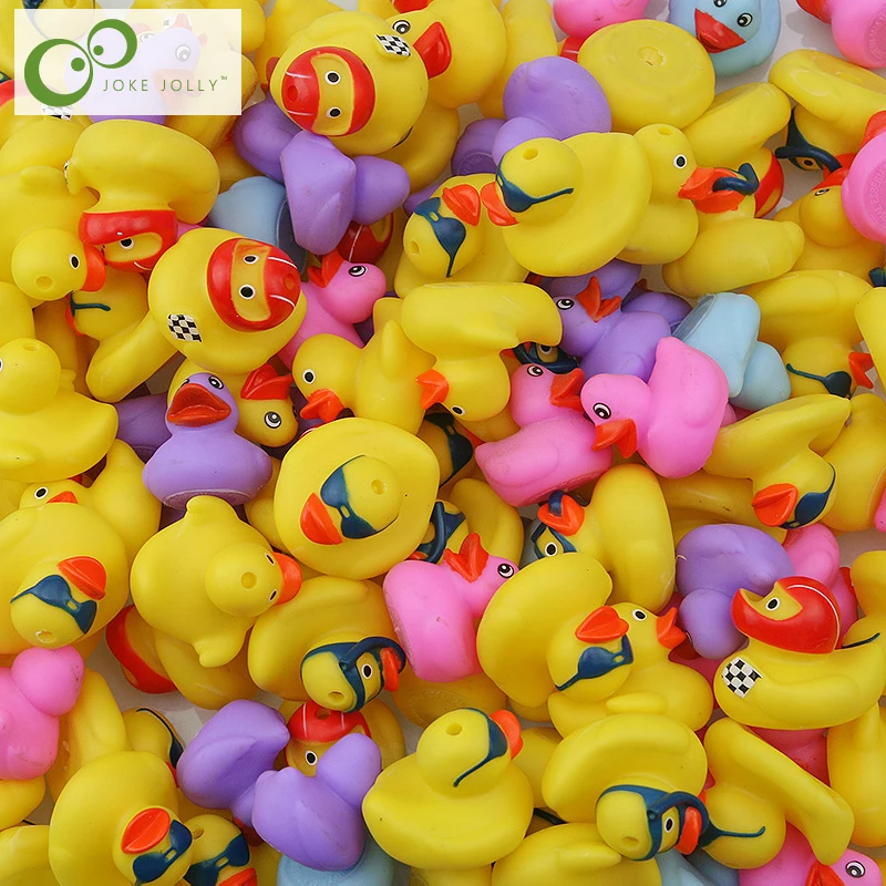 30 шт случайный Мини Красочный резиновый поплавок скрипучий звук утка детская