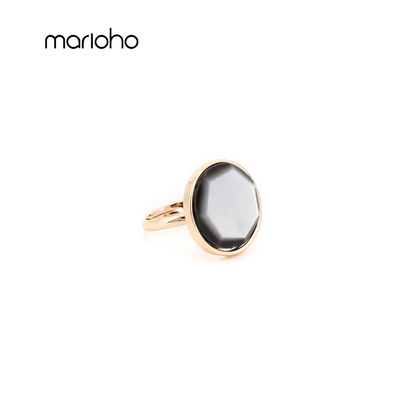 Женская мода с металлическим нерегулярные круглое пляжное оболочка текстура