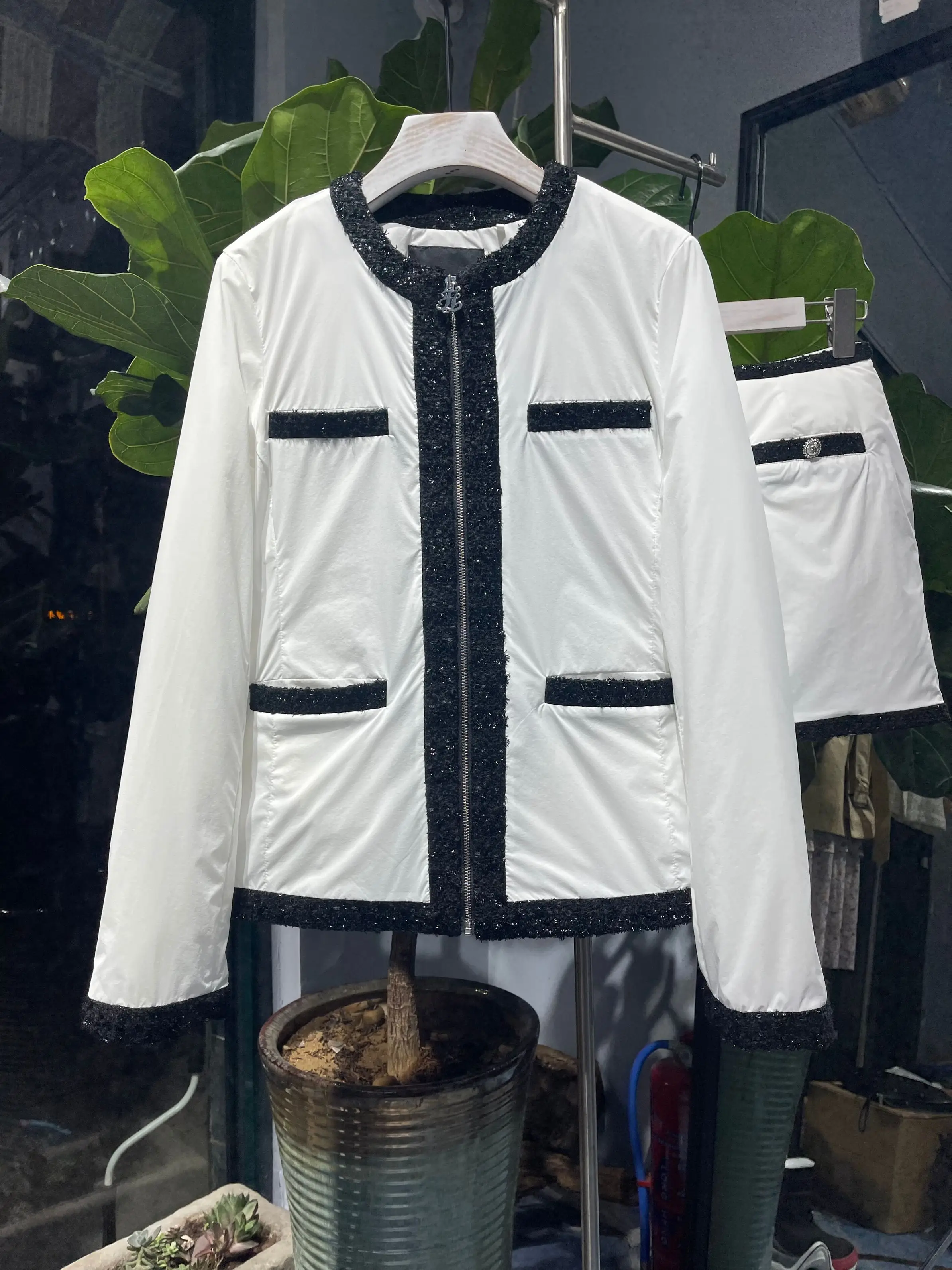 

Осенне-зимняя теплая Женская хлопковая одежда, костюмы для гольфа, спортивная короткая юбка, шорты, короткая куртка, модная одежда для гольф...