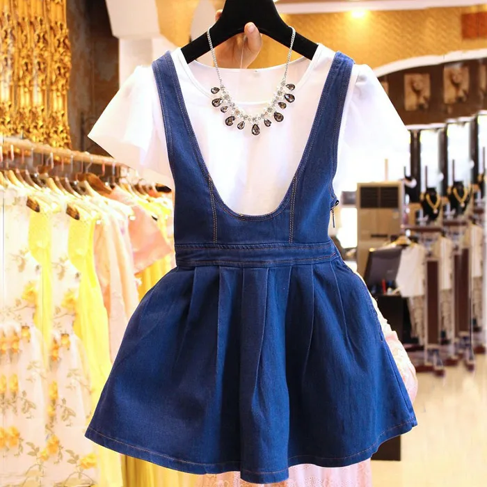 Джинсовый комбинезон для мамы и дочки платья футболка + платья-комбинезоны