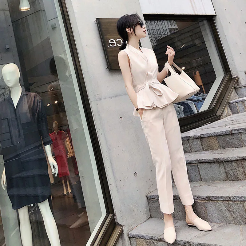 Костюм женский повседневный из двух предметов рубашка без рукавов с завязкой