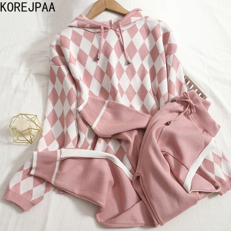 

Korejpaa Casual Women Set 2021 Autumn Winter Hooded Contrast Color Plaid Knitted Top + Lace-up Pockets Harem Pants Two-piece
