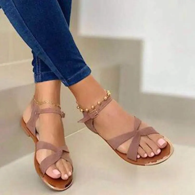 

Akexiya 2021 New Summer Women Flat Sandals Gold Open Toe Beach Shoes Gladiator Cross Strappy Ladies Sandals Zapatos Mujer Femme