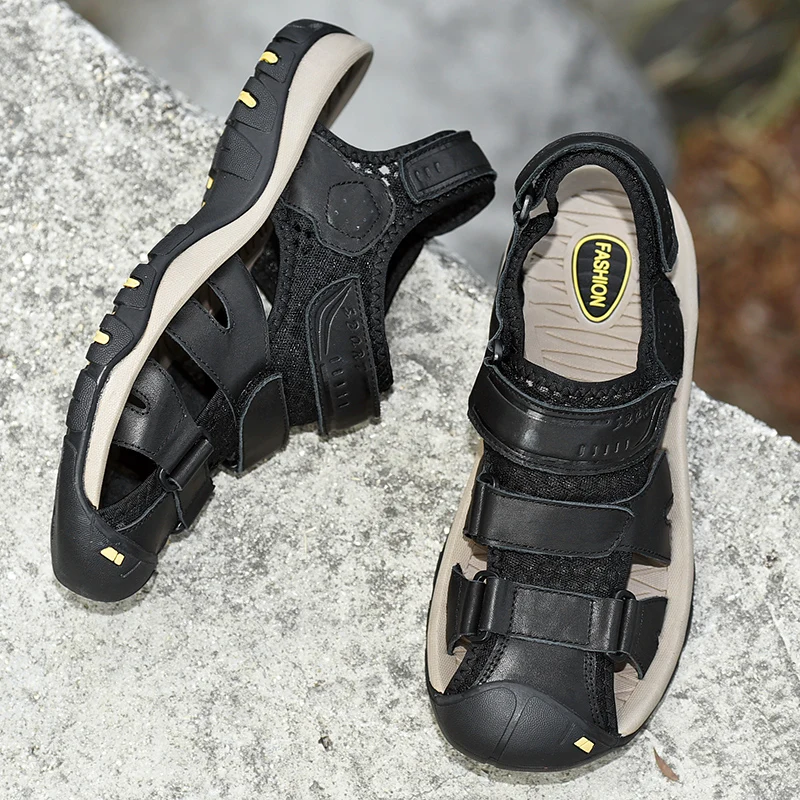 

2019 new summer mens sandals flat sandals beach gladiator sandals baotou slippers vietnam shoes sports roman sandals leather