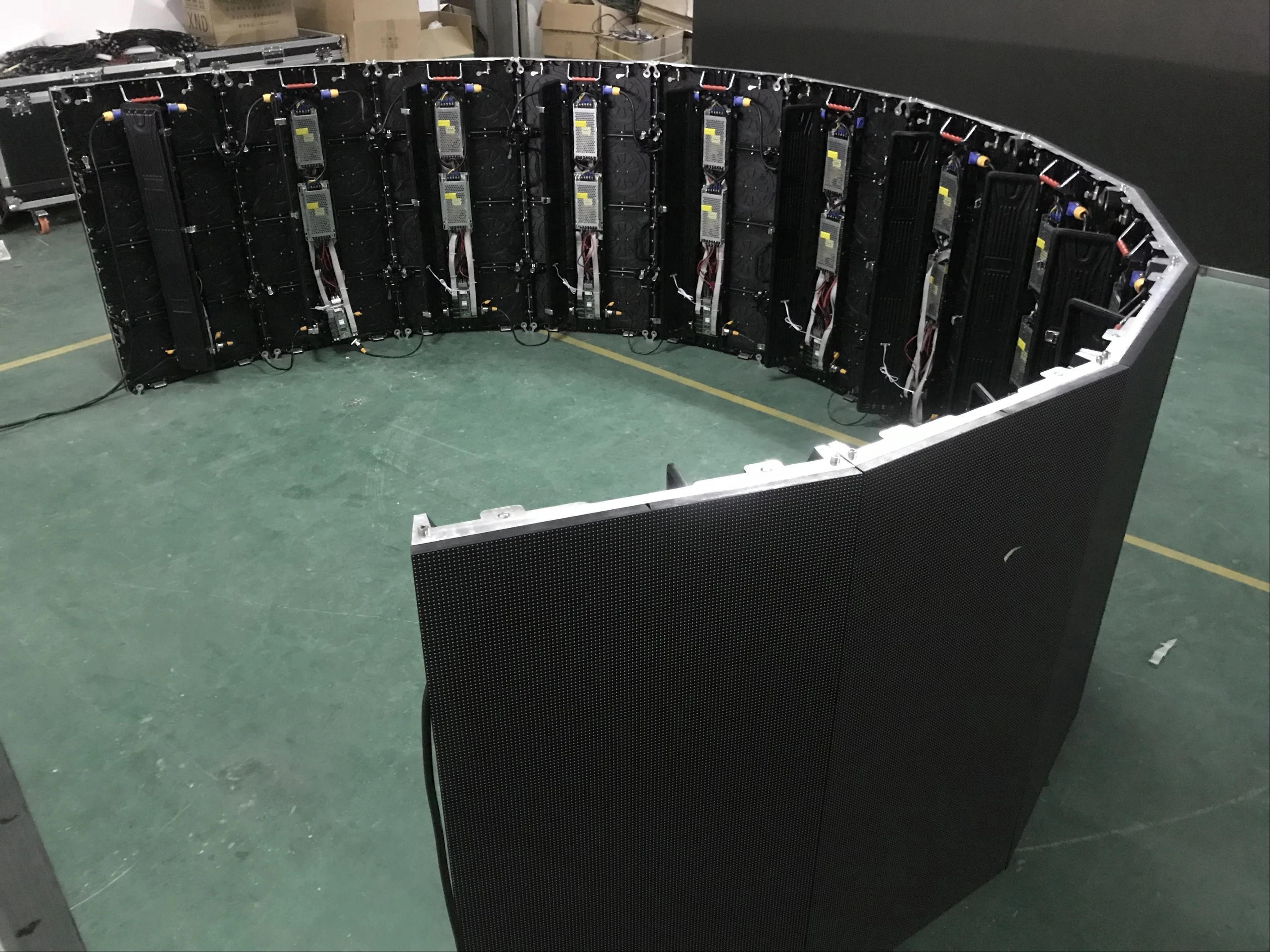 P4 P4.81 внутренний наружный подвесной изогнутый СВЕТОДИОДНЫЙ дисплей Панель