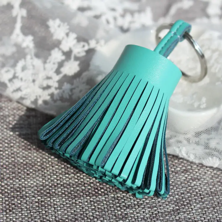 B TURQUOISE Известный бренд, роскошный модный подлинный кожаный брелок с кисточкой для ключей, автомобильный брелок для ключей, женская сумка, подвеска на рюкзак - Цвет: B TURQUOISE