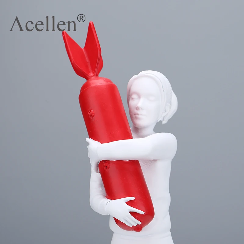 Статуэтка-бомбер Бэнкси статуэтка-бомбер уличное искусство из смолы креативный