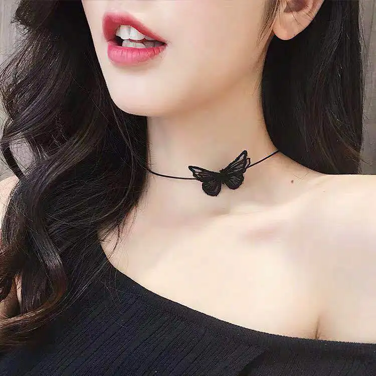 

Three dimensional Butterfly Necklace popular design Choker collar women's neck with net red super fairy clavicle chain cool wind