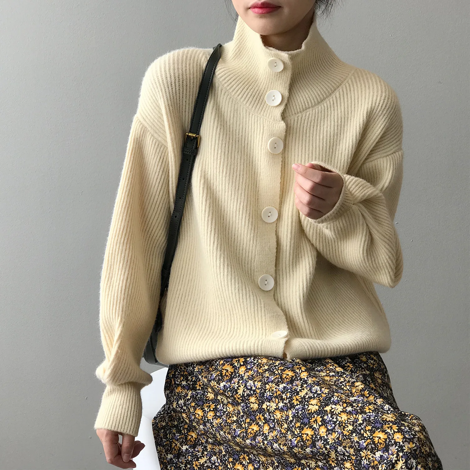 Кардиган женский однобортный из кашемира на осень/зиму |