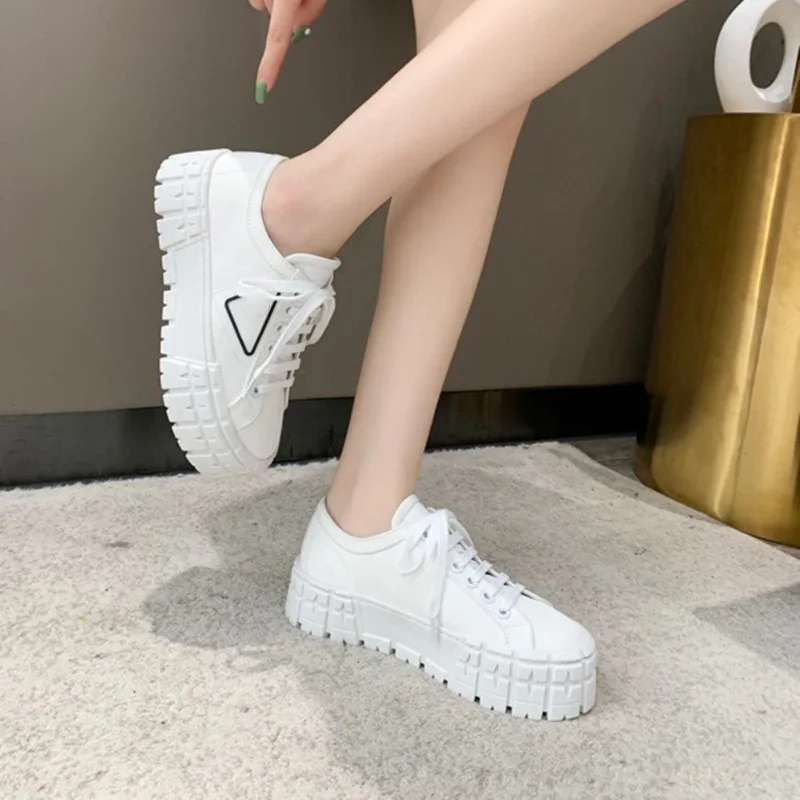 Кеды женские на массивной подошве кожаные холщовые кроссовки платформе модная