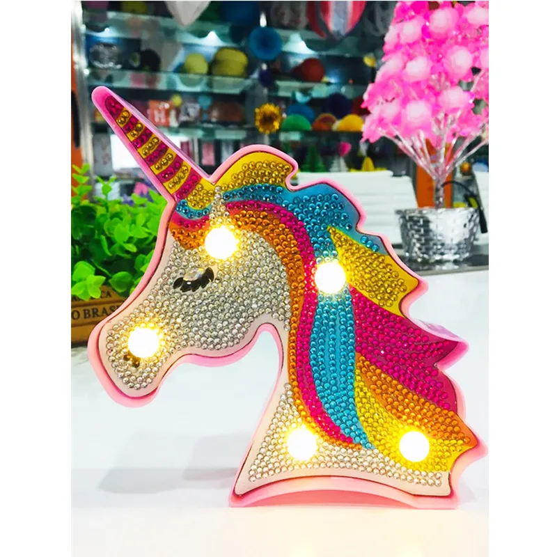 

HeeBenor Sotre DIY LED Diamond Lamp Fashion Pattern Luminous Night-light Diamond Painting Mosaic Ornament Christmas Gift ZXD001