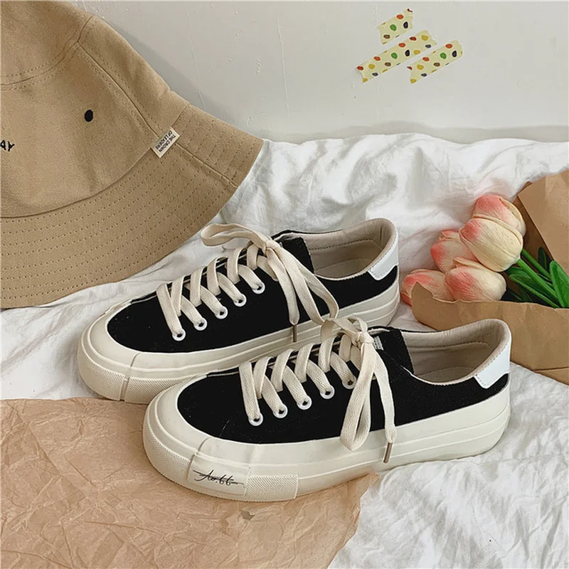 

Women's Canvas Shoes Spring and Autumn New Solid Color Lace-up Flat Casual Shoes Comfortable and Light Outdoor Women's Shoes