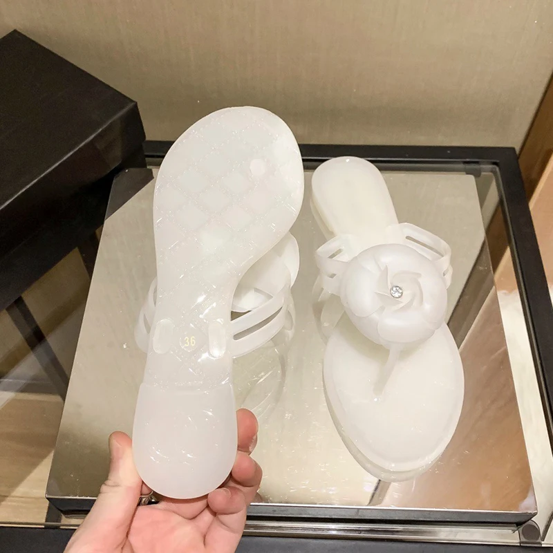 

Fashion Herringbone Slippers Vacation Beach Shoes 2021 New Summer Jelly Soft Glue Clip Toe Sandals Women