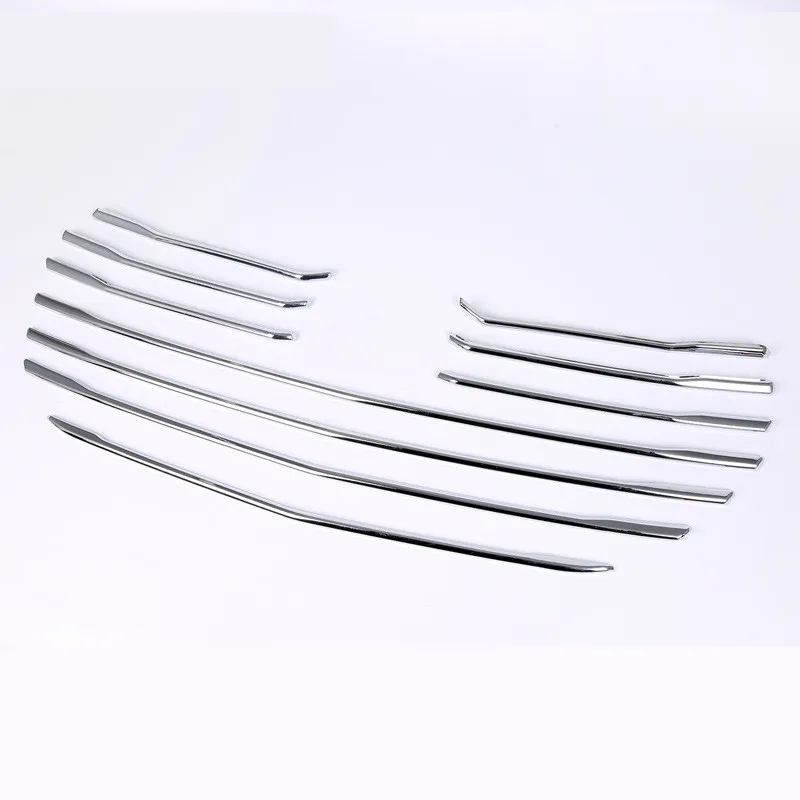 Декоративная накладка на решетку радиатора из АБС-пластика серебристая