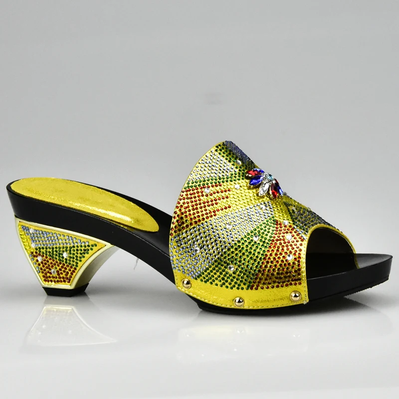 Туфли женские свадебные элегантные с камнем высокий каблук модные туфли лодочки