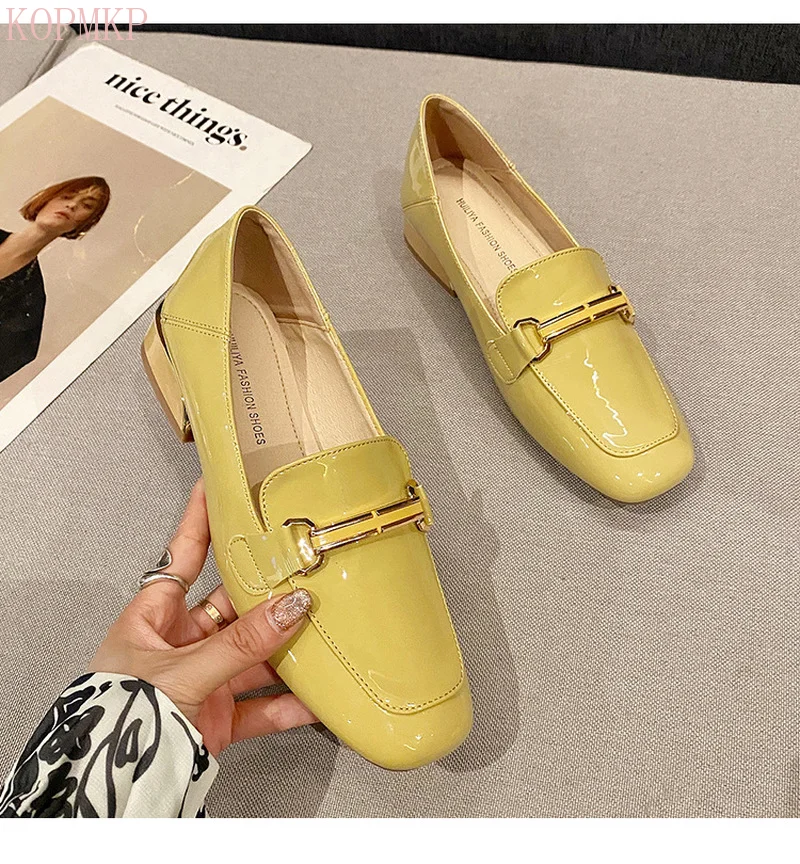 

Casual Woman Shoe Low Heels Shallow Mouth Metal Chain All-Match Square Toe Female Footwear on Heels 2021