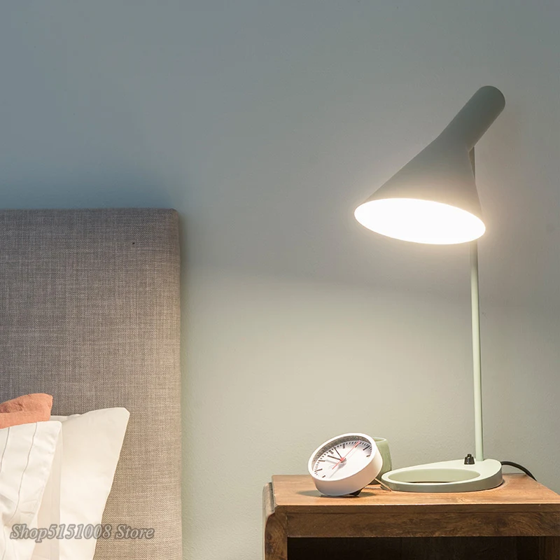 Точная копия современной настольной лампы Louis A настольные для спальни кабинета