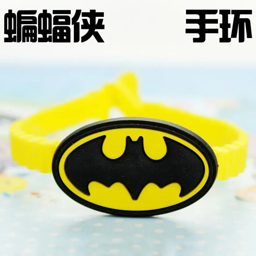 Batman 12 шт/лот логотип супергероя Шарм силиконовый браслет Супермен Человек-паук Железный человек Бэтмен США капитанский браслет для детей подарок для детей - Окраска металла: Batman