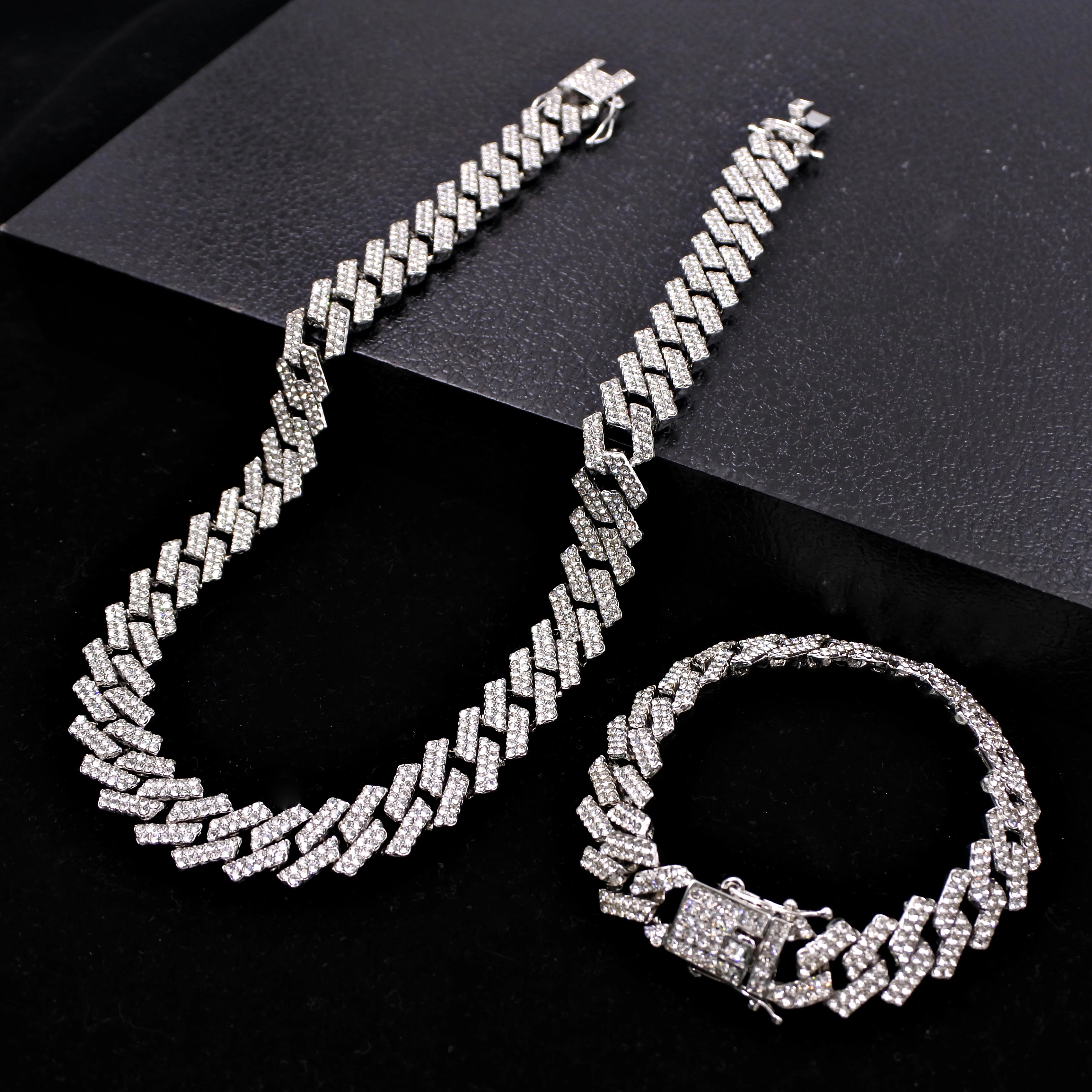 

Cuban Link Chain Necklace Bracelet For Men Iced Out Choker Neck Temperament Hip Hop Jewelry Christmas Gift Fashion