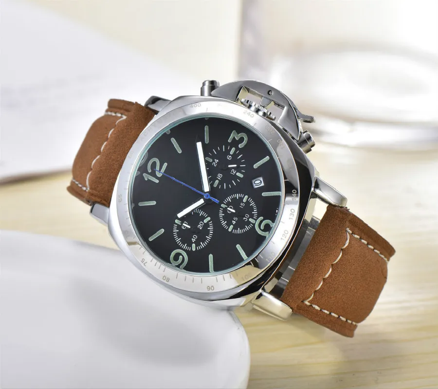 

Quartz Men Watch Luxury Top Brand AAA Quartz Watch Men Leather Strap Sports Clock Crystal Mirror Reloj De Hombre