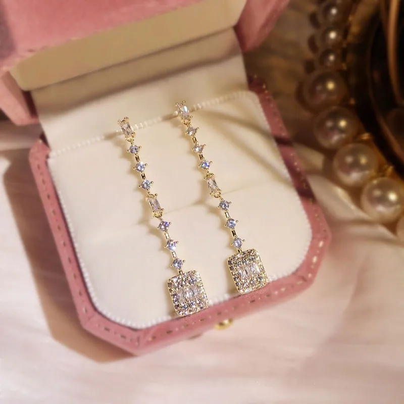 

Женские серьги-подвески из серебра 925 пробы, с фианитами