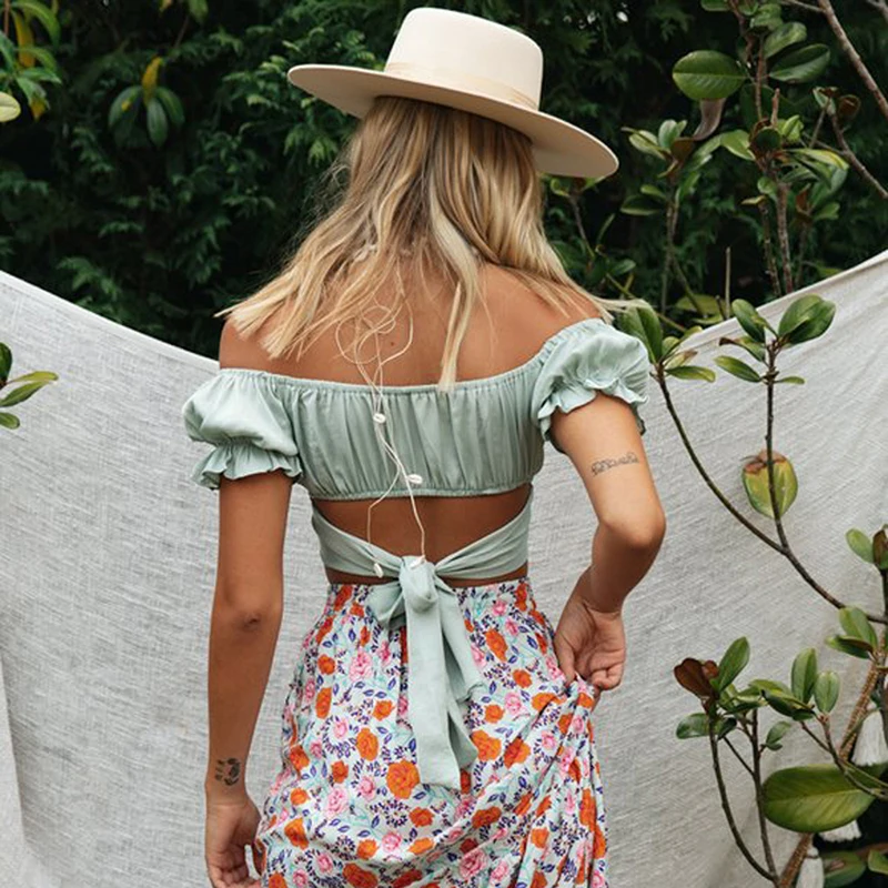 Spring/Summer 2020 new Europeanstyle lantern short-sleeve square V neck crop navel back neckline drape pure color short blouse