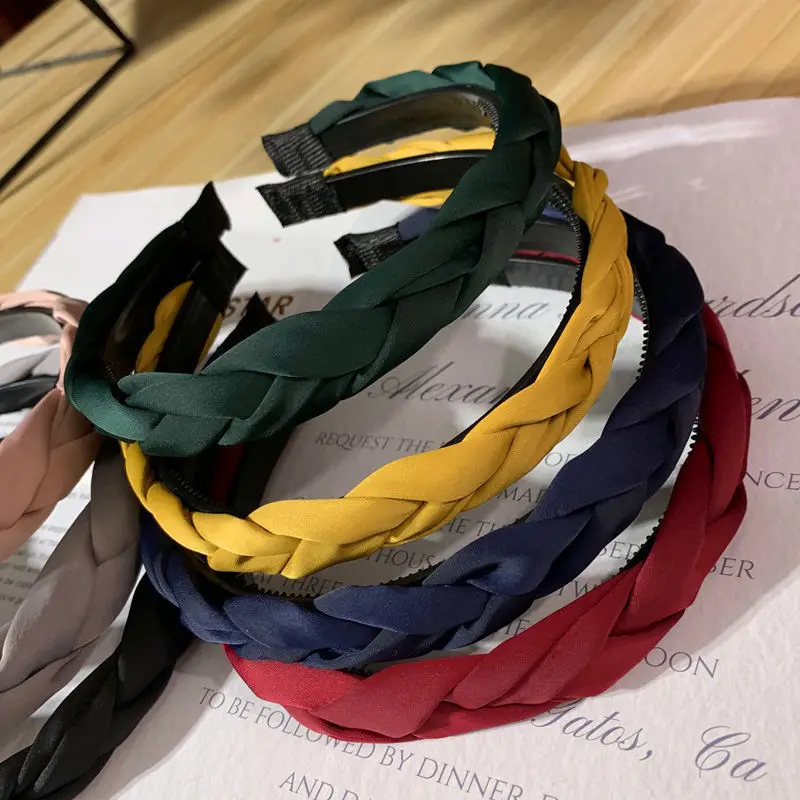 Обруч для волос хвоста однотонный в стиле селебрити |