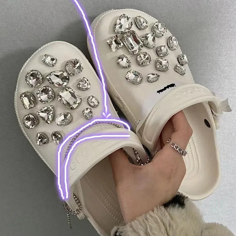 Brand JIBZ Crocs Charms Designer Bling Rhinestone Chain Croc Decorations Cute Metal Buckle Accessories for Girls 2021 New