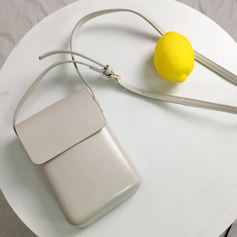 

Ladies Solid Color Hard Leather Mini Crossbody Messenger Bag 2021 New Fashion Wild Shoulder Bag Long Mobile Phone Handbag Purse
