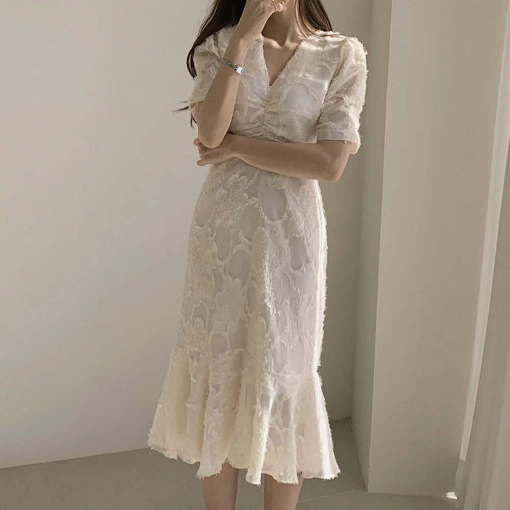 Милое простое женское платье русалки однотонное белое черное с высокой талией v