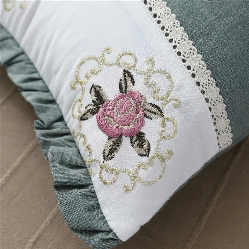 Подушка для шеи 30 х50 см из хлопка с вышивкой | Дом и сад