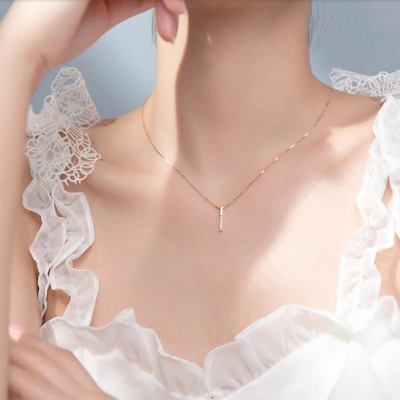 

Simple 925 Sterling Silver Geometric Necklace Flash Diamond Strip Pendant Clavicle Chain Woman Wedding Temperament Jewelry Gift