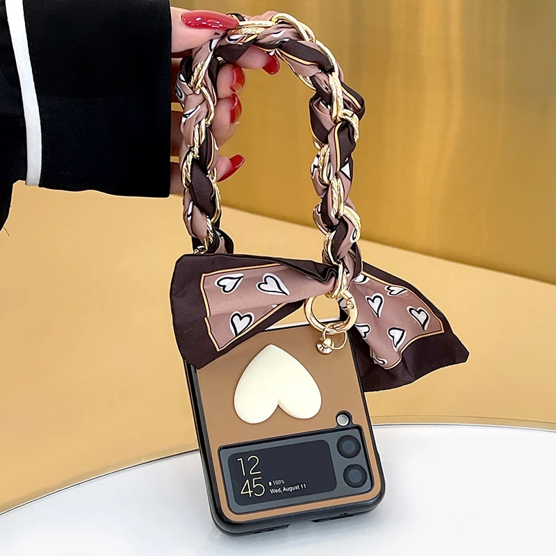 

Handheld silk scarf lanyard is suitable for Samsung zflip3 mobile phone case f7110 folding screen Han Feng love GalaxyZflip3