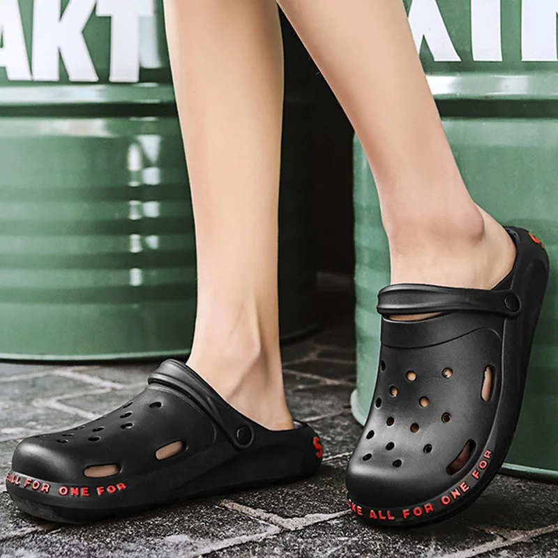 Hot Sale Summer Aqua Clogs Men Beach Sandals Casual Outdoor Slip On Men EVA Garden Shoes Unisex Slippers Sandalias De Hombre