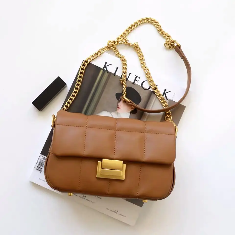 Женские сумки через плечо из натуральной кожи с золотой цепочкой и ремнем