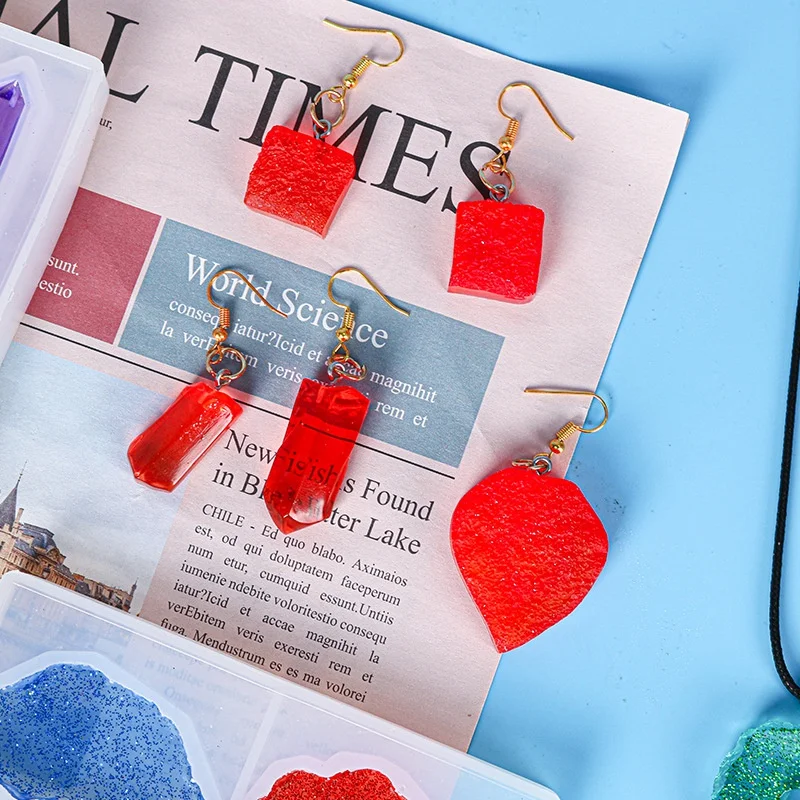 

3Pcs Pendant Resin Mold DIY Jewelry Necklace Mold Epoxy Resin Glue Silicone Mold Irregular Shaped Pendant