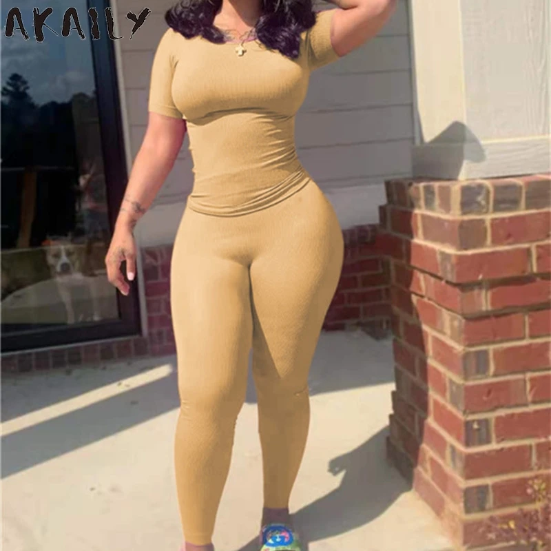 

Комплект из 2 предметов Akaily, женский летний костюм, черный топ с круглым вырезом и шорты с рукавом, облегающие длинные брюки, женский спортив...