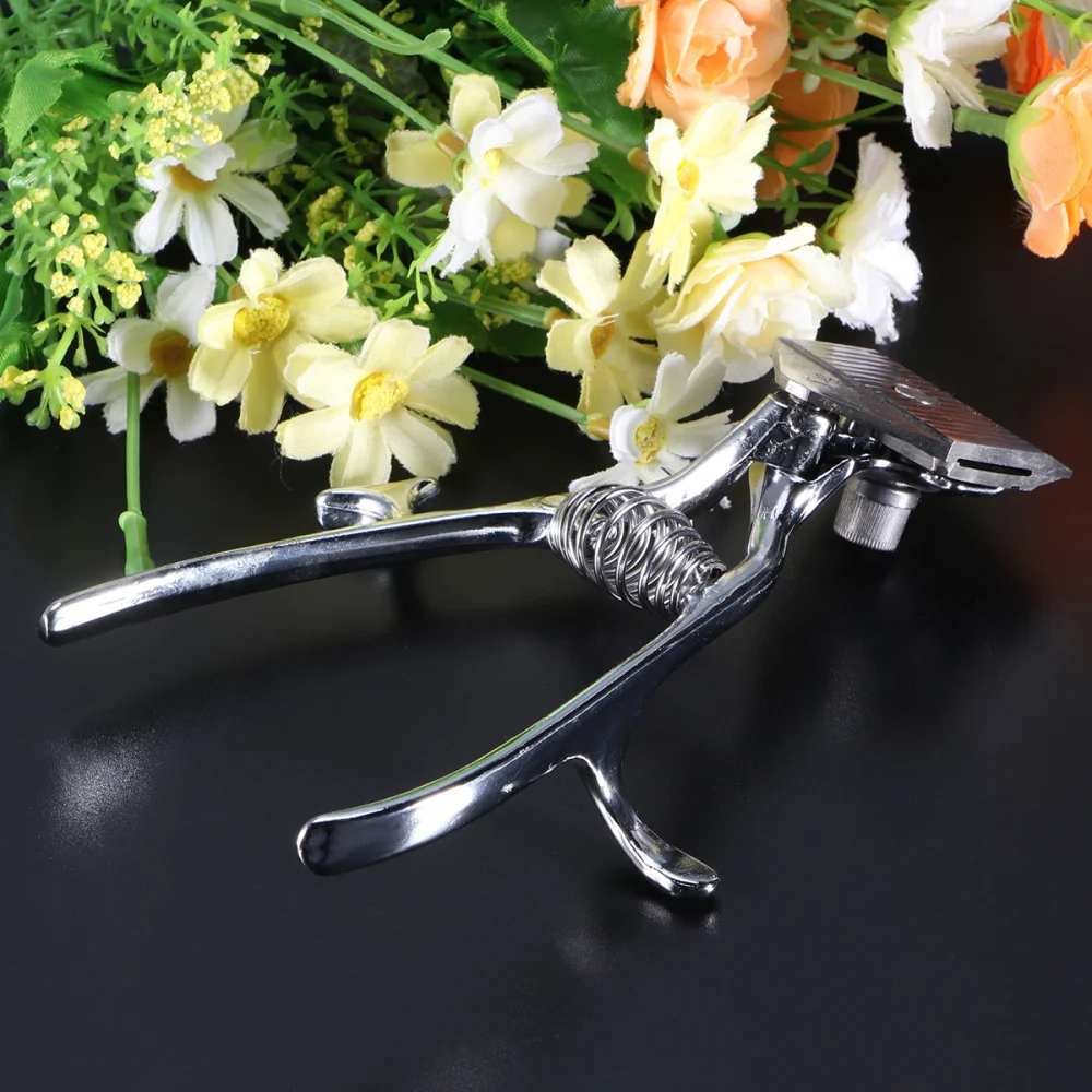 

Old Fashion Manual Haircut Hair Clipper Trimmer Stainless Steel Hairdressing Non-electric Scissor Grooming Cutter